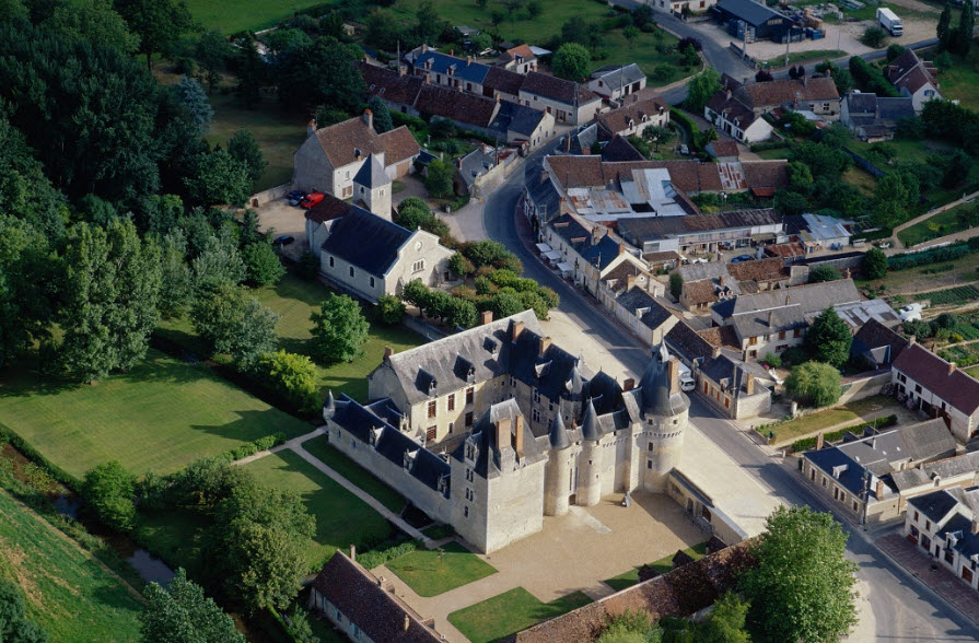 Fougères-Sur-Bièvre, France